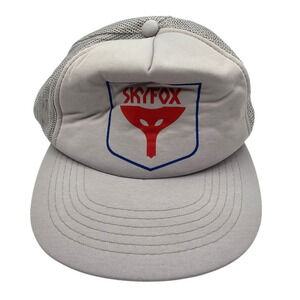 Vintage 1980s Mens Snapback Trucker Hat Skyfox Logo Gray Red